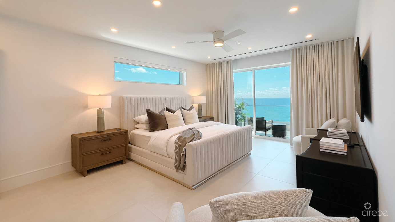 Aqua Residence 7 - Luxury Seven Mile Beach Condo (fully Furnished)