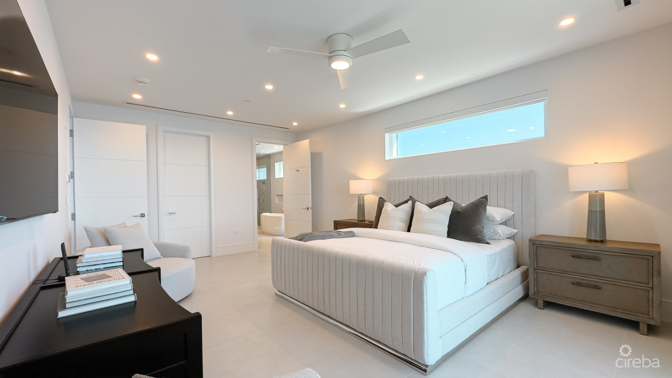 Aqua Residence 7 - Luxury Seven Mile Beach Condo (fully Furnished)