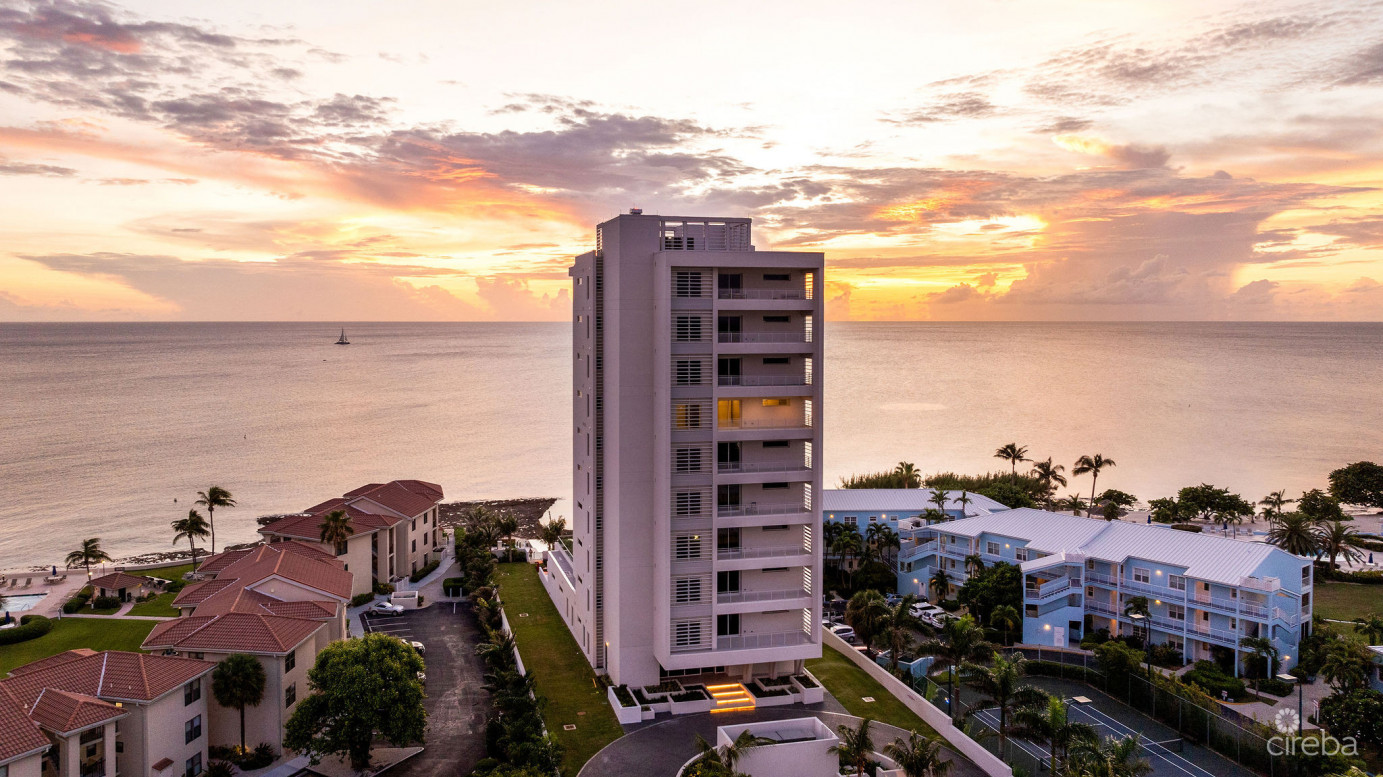 Aqua Residence 7 - Luxury Seven Mile Beach Condo (fully Furnished)