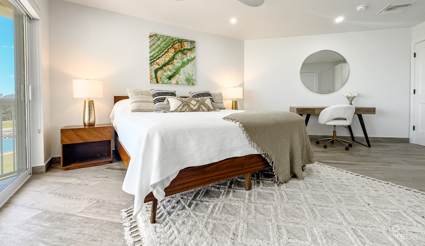Grand Caymanian Penthouse - Crystal Harbour