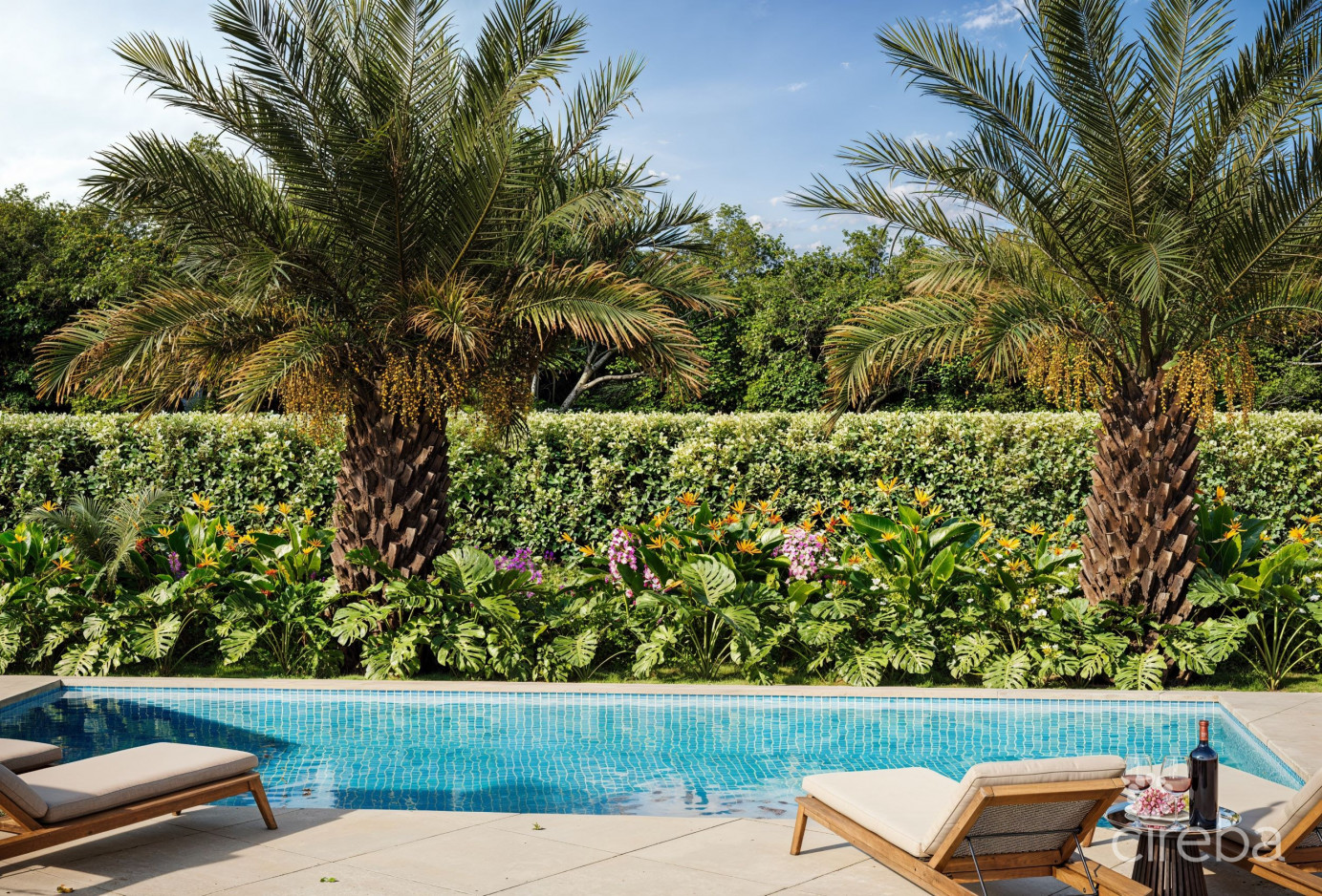 Adora Residence #4 (three Bed + Den)