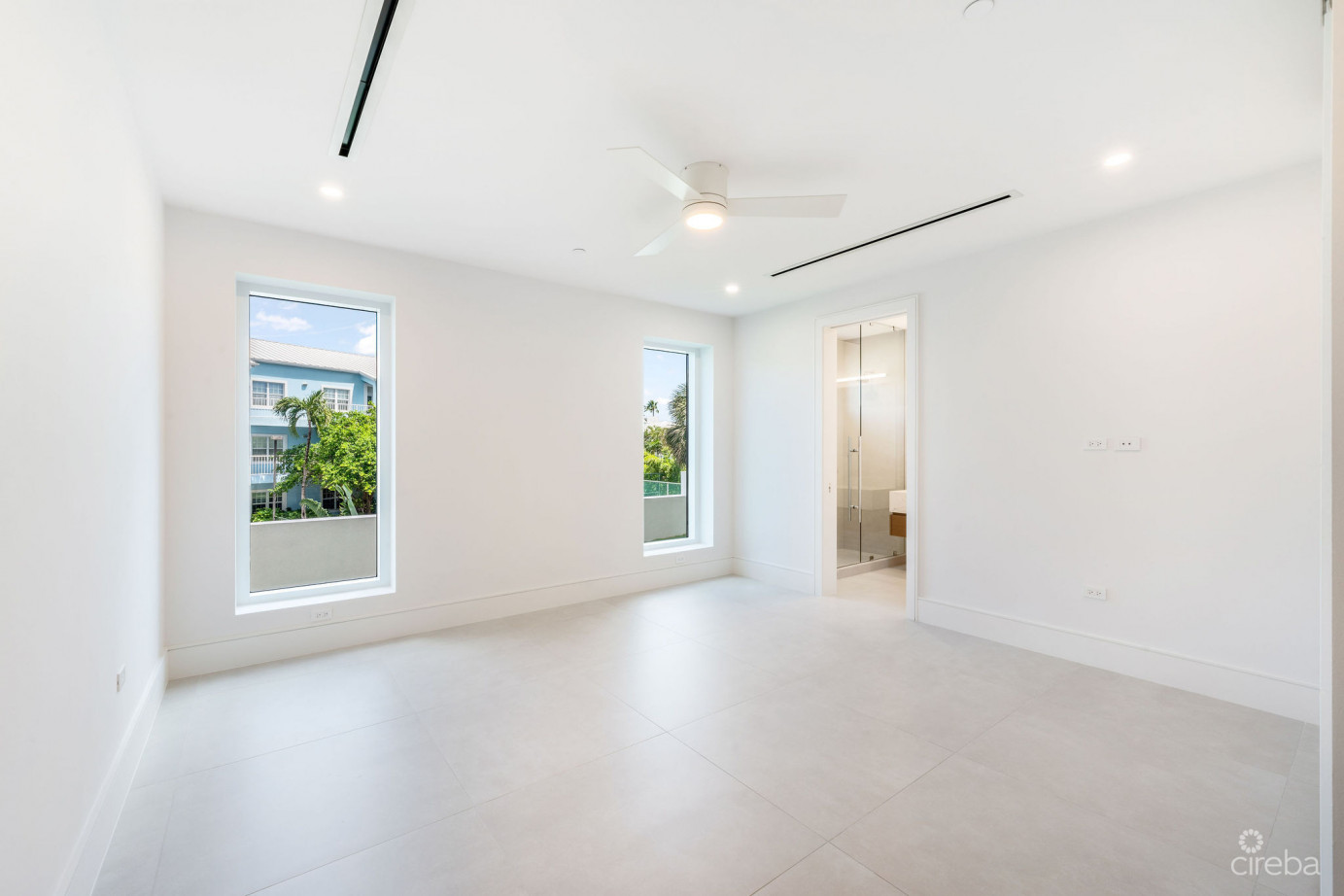 Aqua 1 - Luxury Condo On Seven Mile Beach