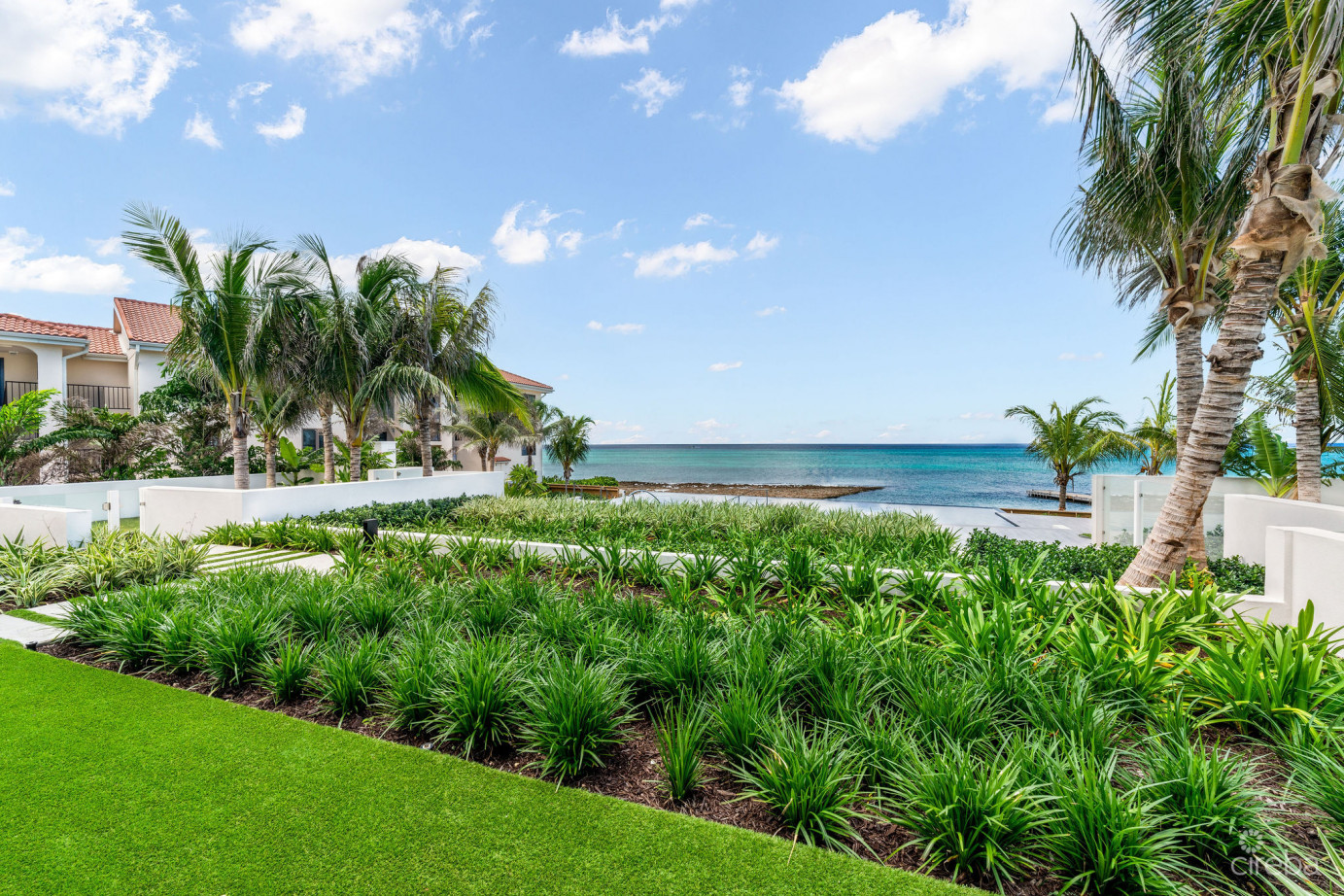 Aqua 1 - Luxury Condo On Seven Mile Beach