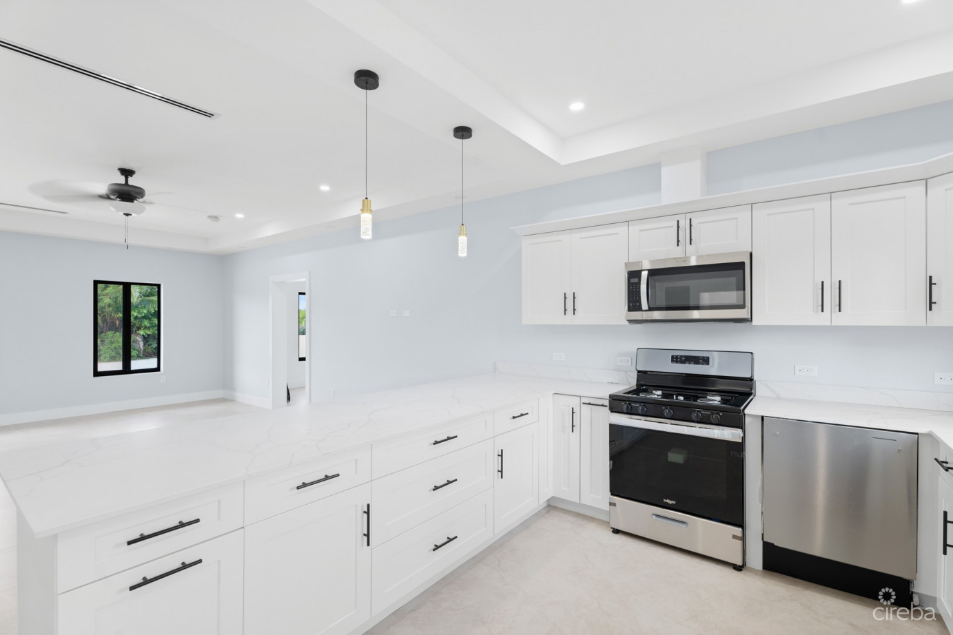 #1 Brand New 3 Bed 3.5 Bath Duplex -  Lookout Gardens