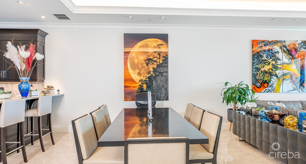 Watercolours - High Floor Location