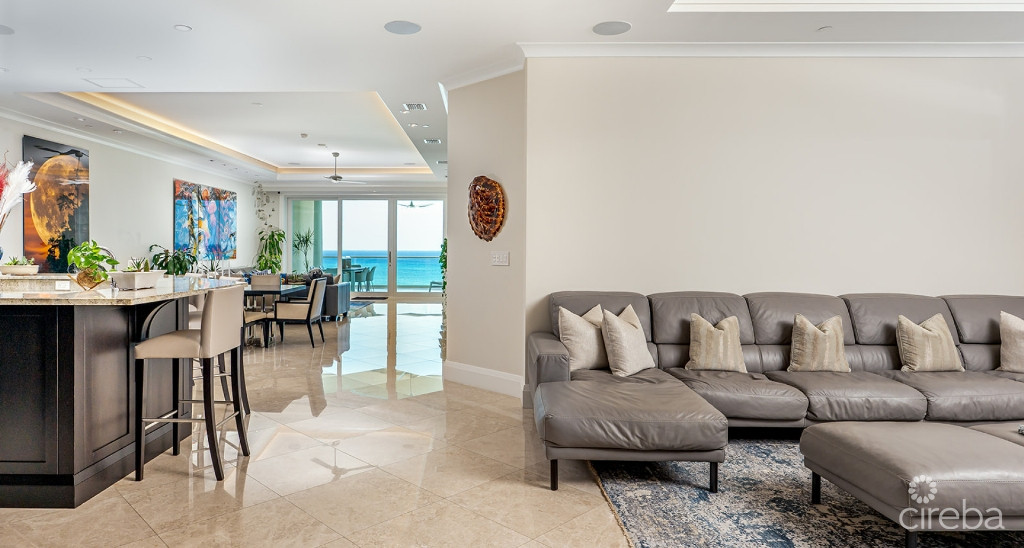 Watercolours - High Floor Location