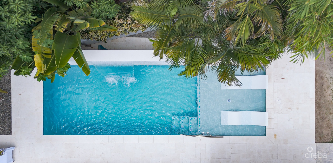 Waterfront Home, Governors Harbour