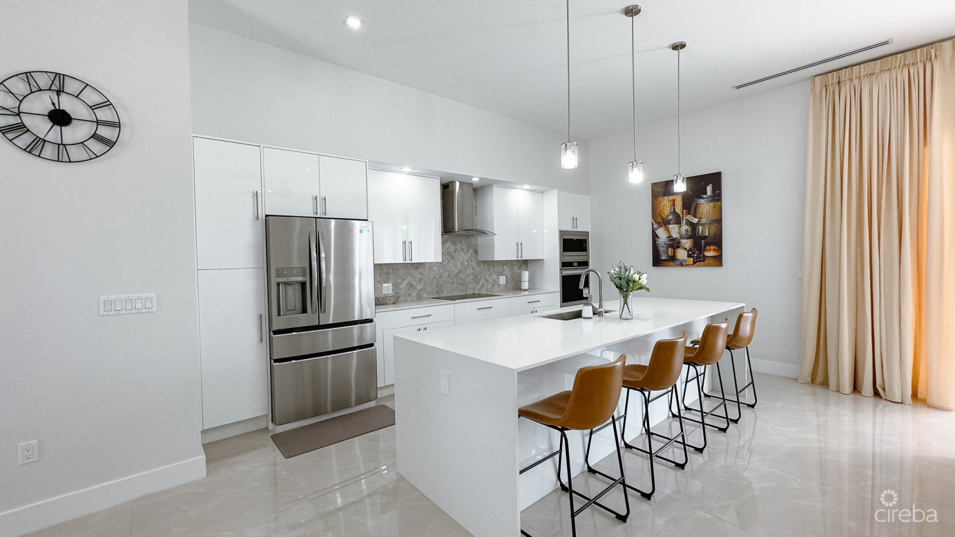 Lakes At Poindexter Home