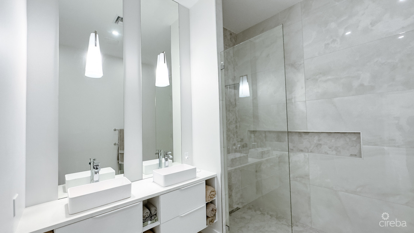 Lakes At Poindexter Home