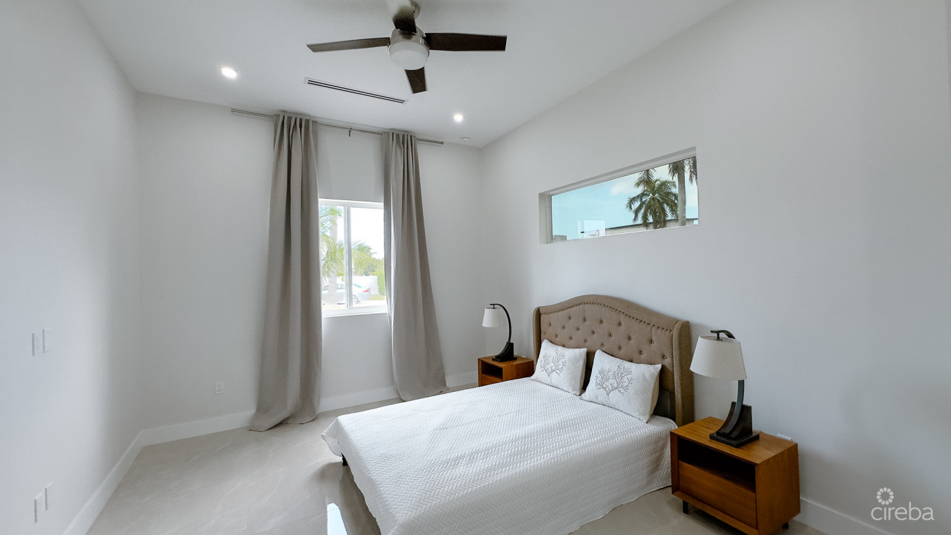 Lakes At Poindexter Home