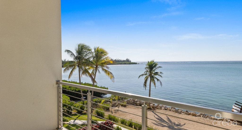 Indigo Bay - Incredible Seafront Residence