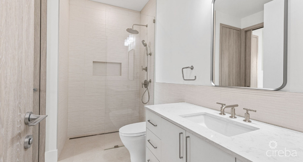 Indigo Bay - Incredible Seafront Residence