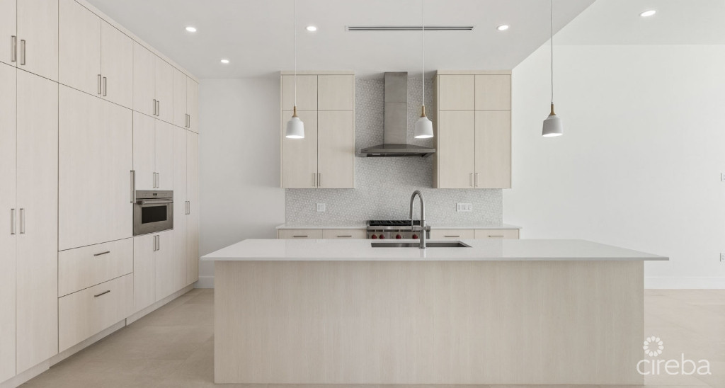 Indigo Bay - Incredible Seafront Residence