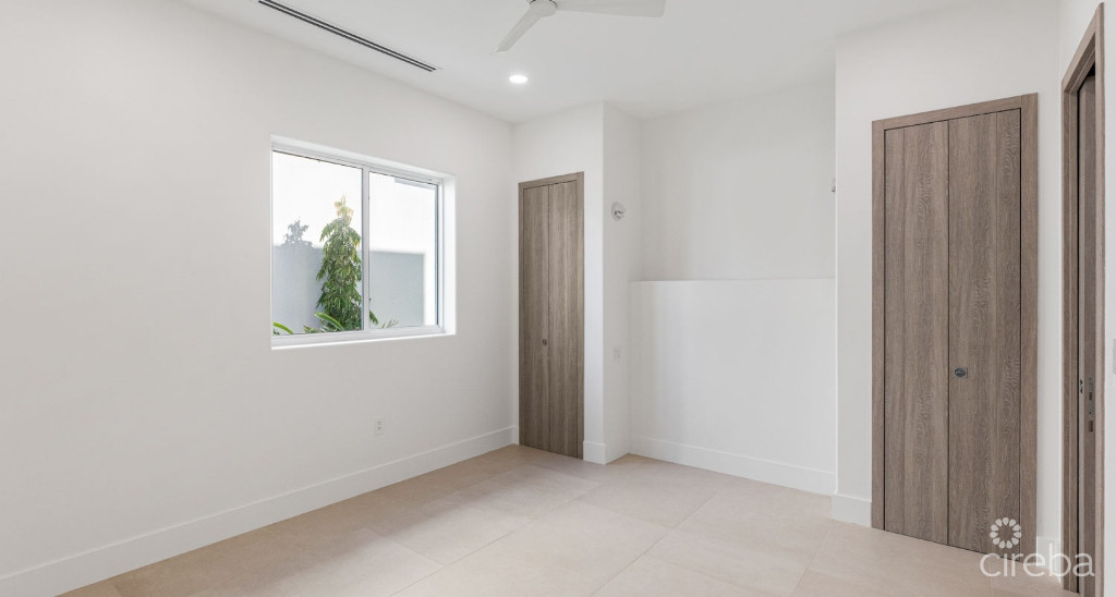 Indigo Bay - Incredible Seafront Residence