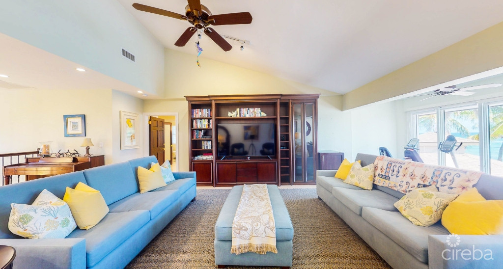 Beachfront Home - Prospect Point