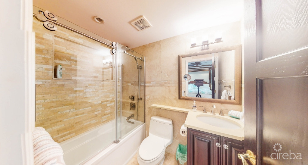 Beachfront Home - Prospect Point