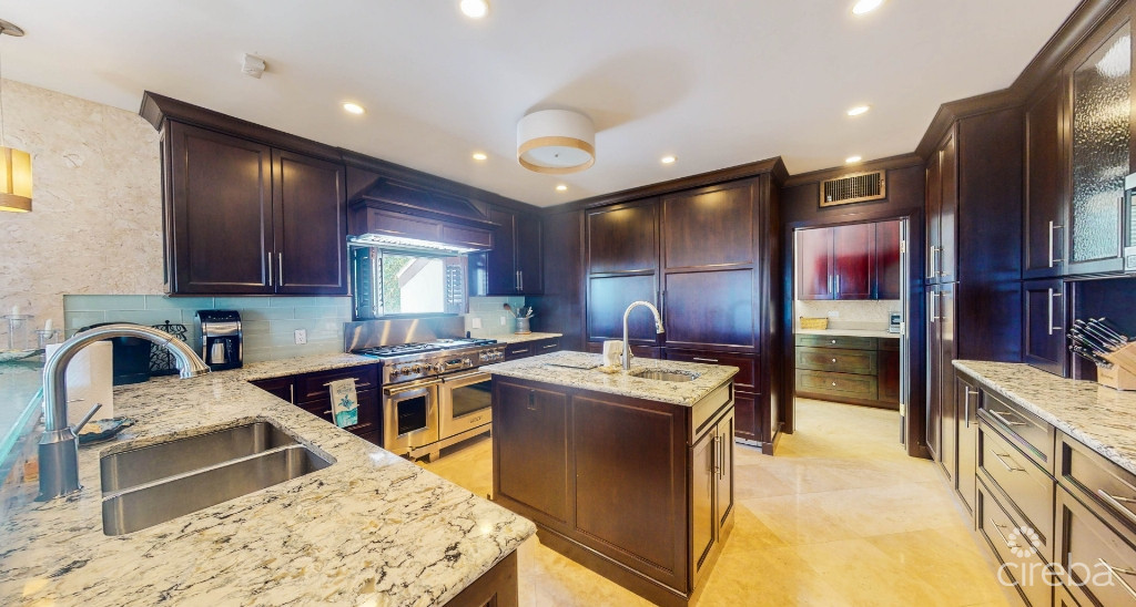 Beachfront Home - Prospect Point