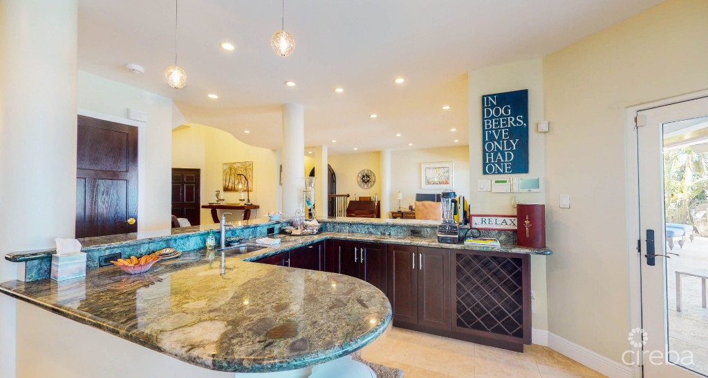 Beachfront Home - Prospect Point