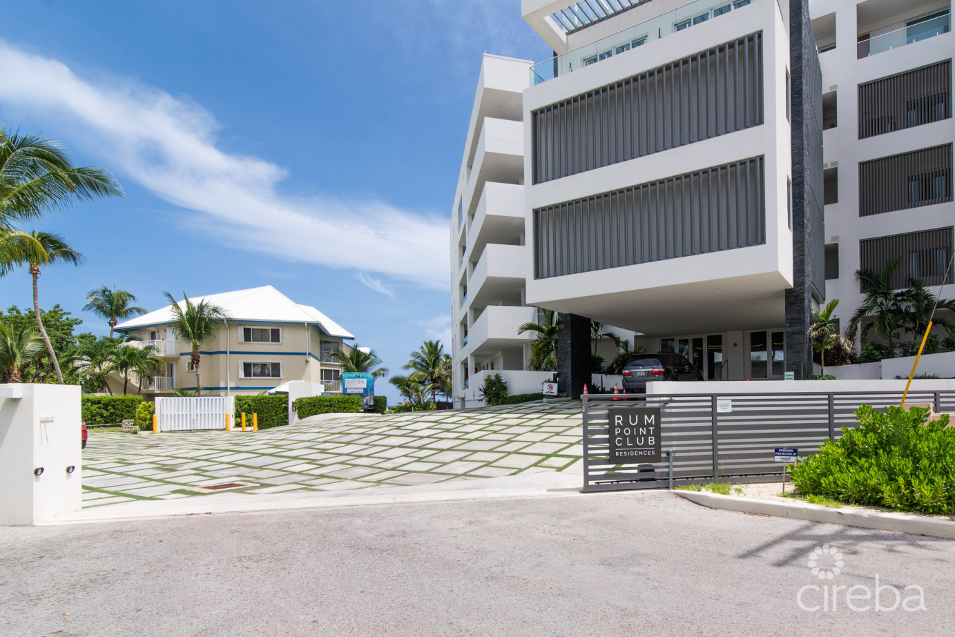 Rum Point Club # 404