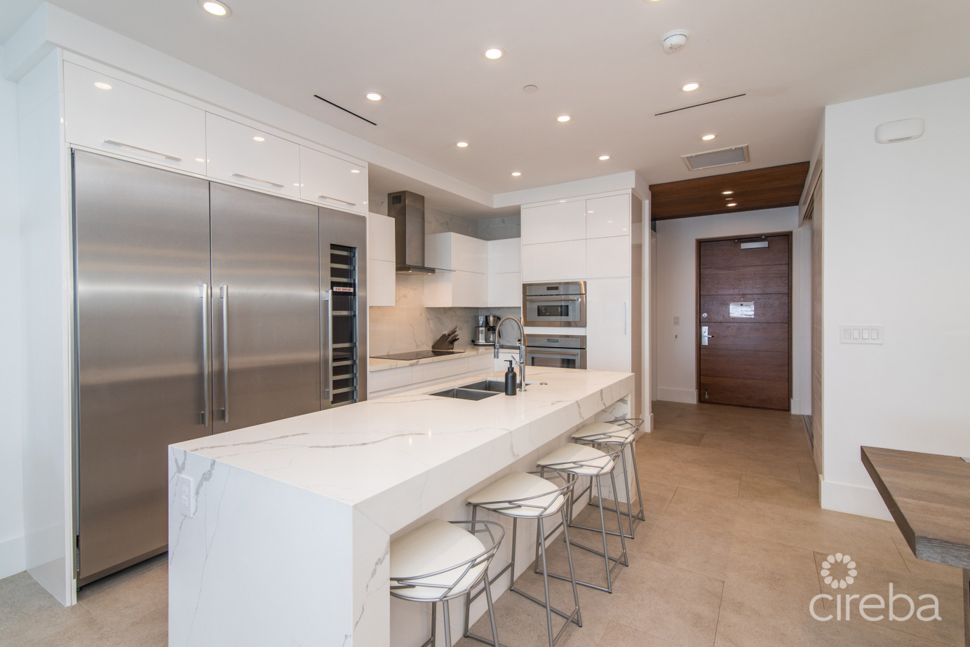 Rum Point Club # 404