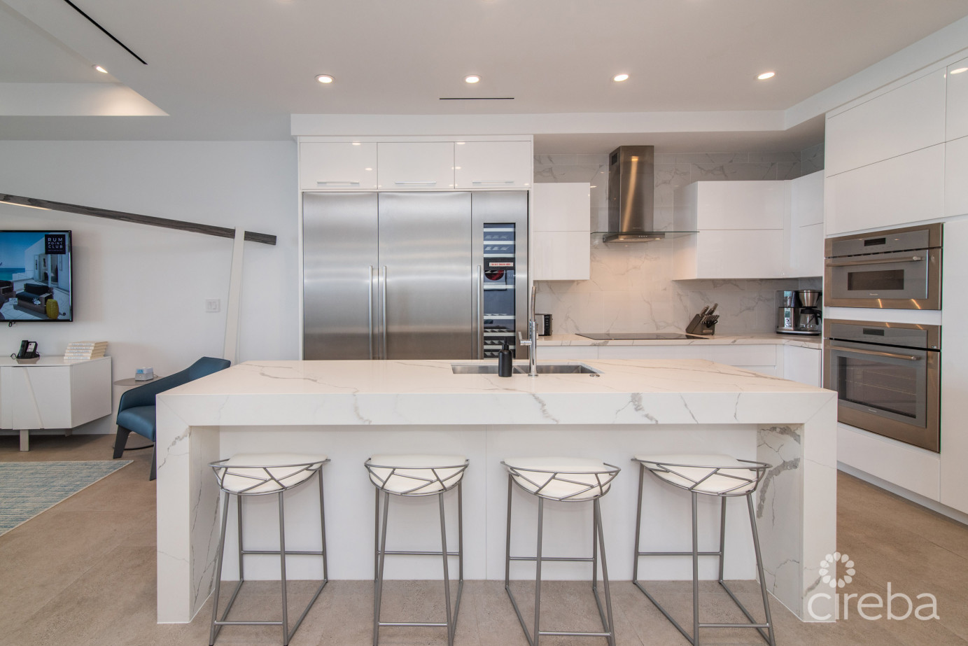 Rum Point Club # 404