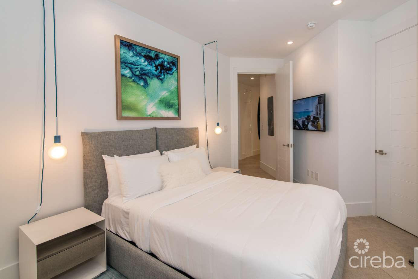 Rum Point Club # 404