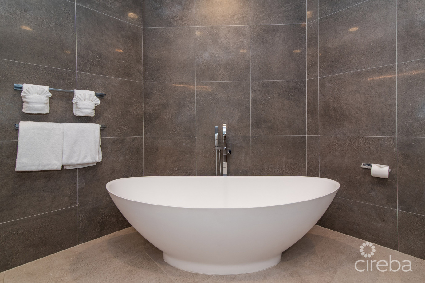 Rum Point Club # 404