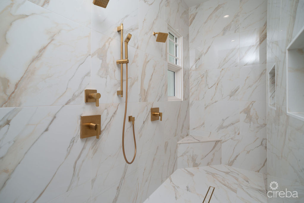 Britannia Kings Court Totally Renovated Rare Jewel Townhome