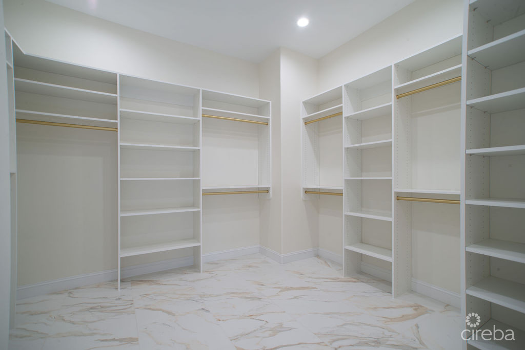 Britannia Kings Court Totally Renovated Rare Jewel Townhome