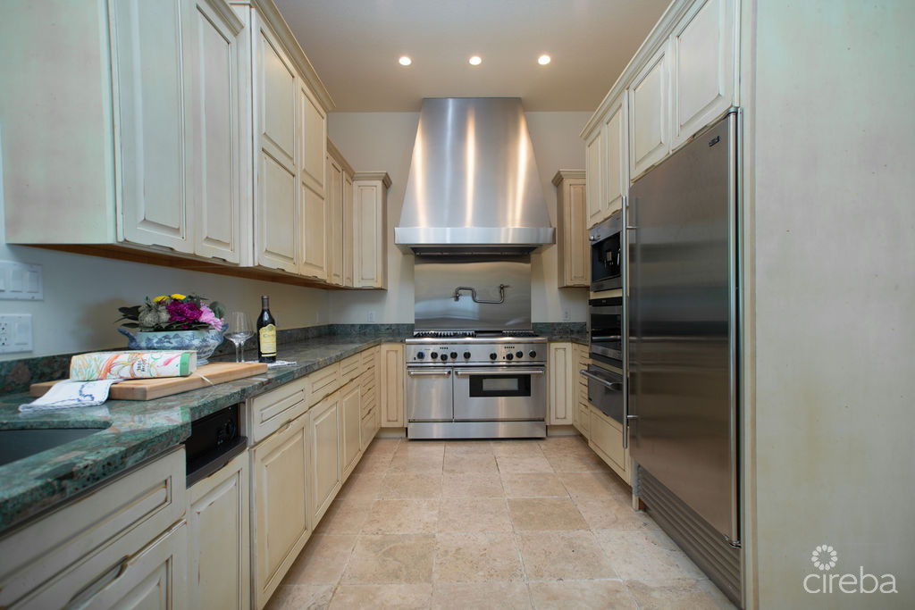 The Sand Bluff Estate  Gun Bay, East End