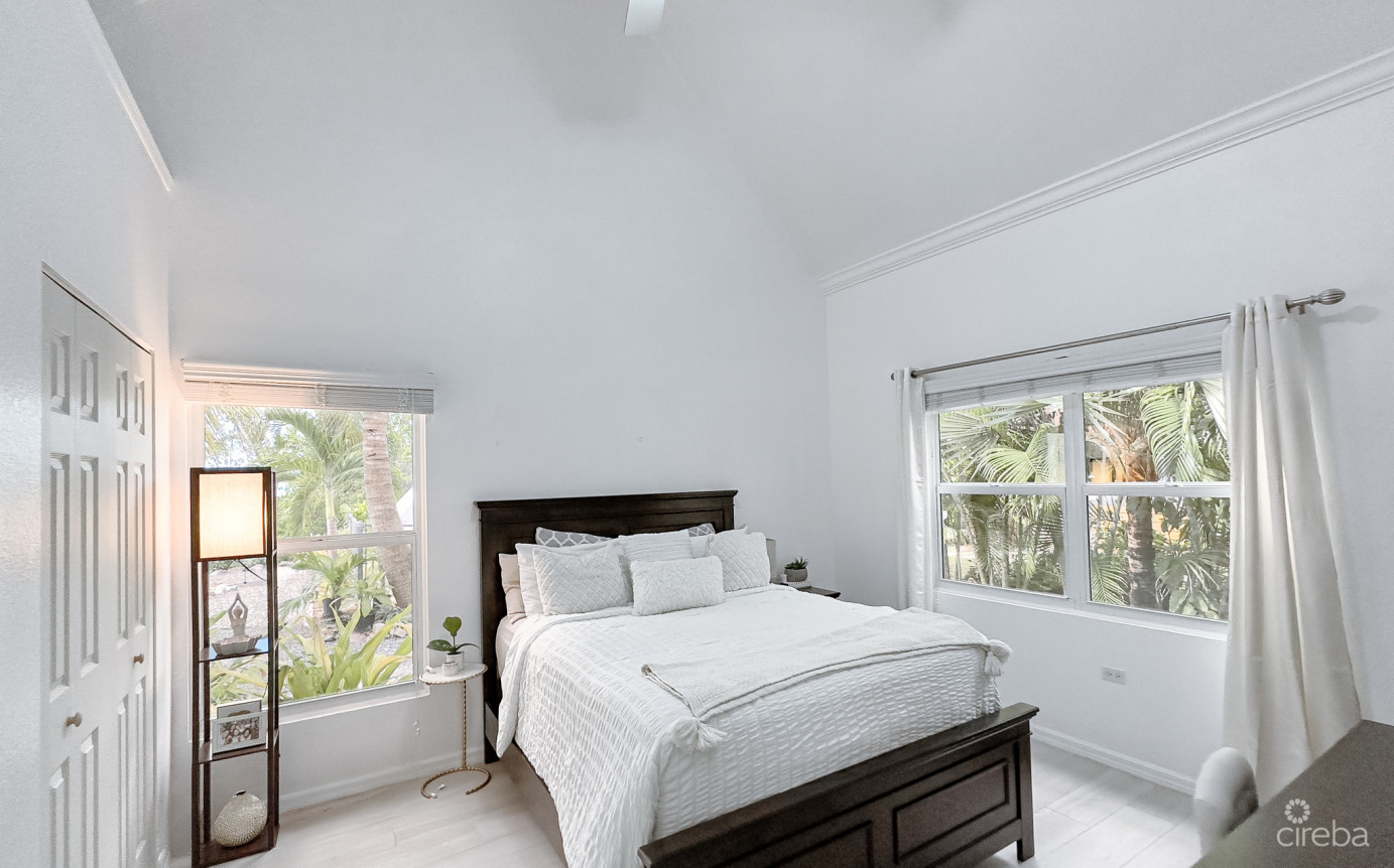 Ocean View Family Home Spotts