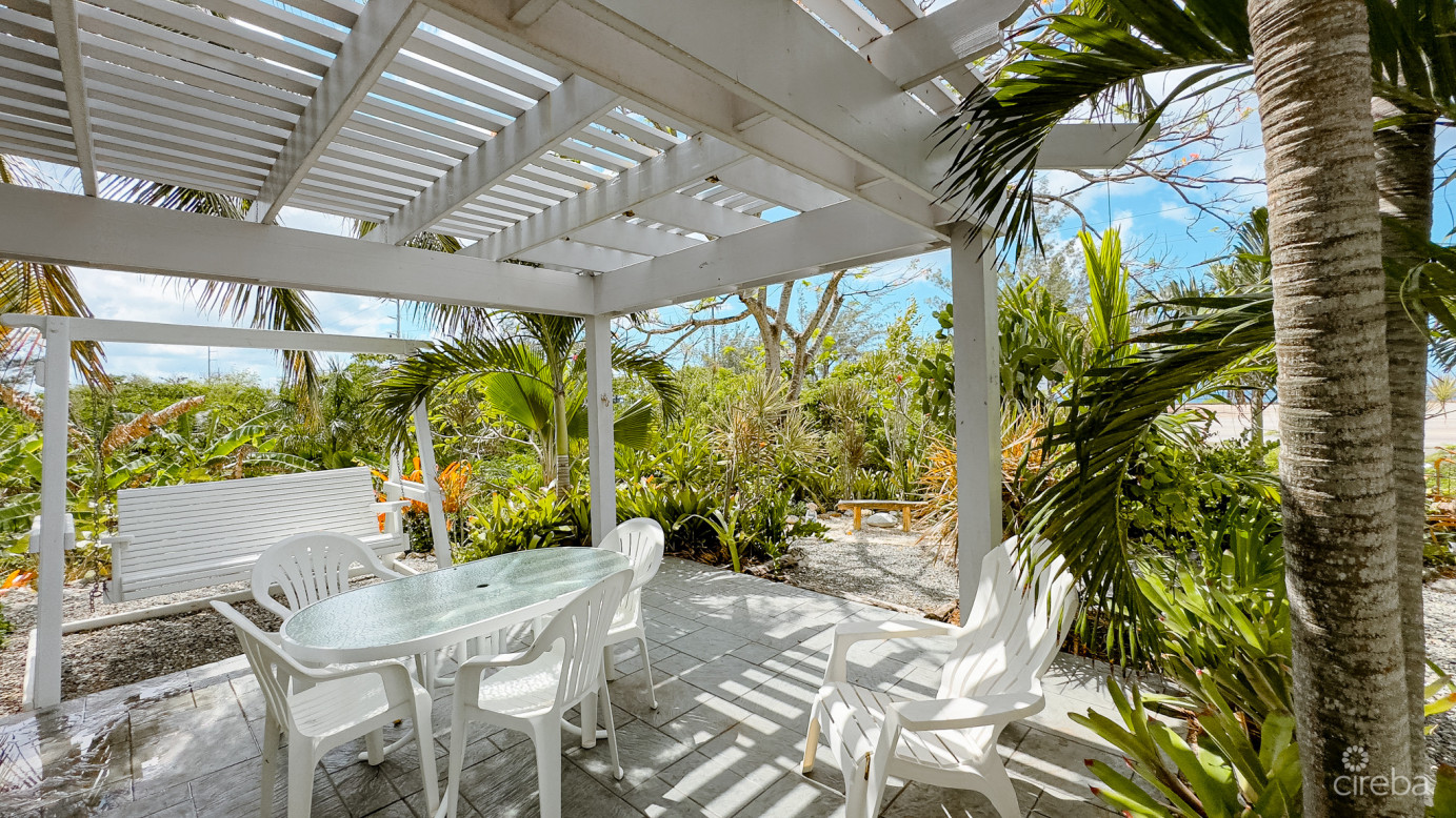 Ocean View Family Home Spotts