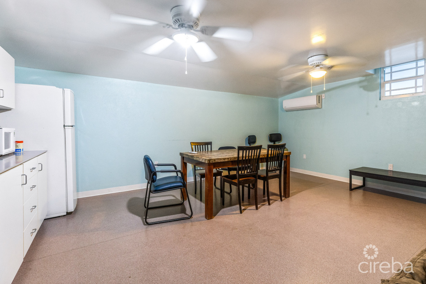 Island Veterinary Services Vet Clinic And Property