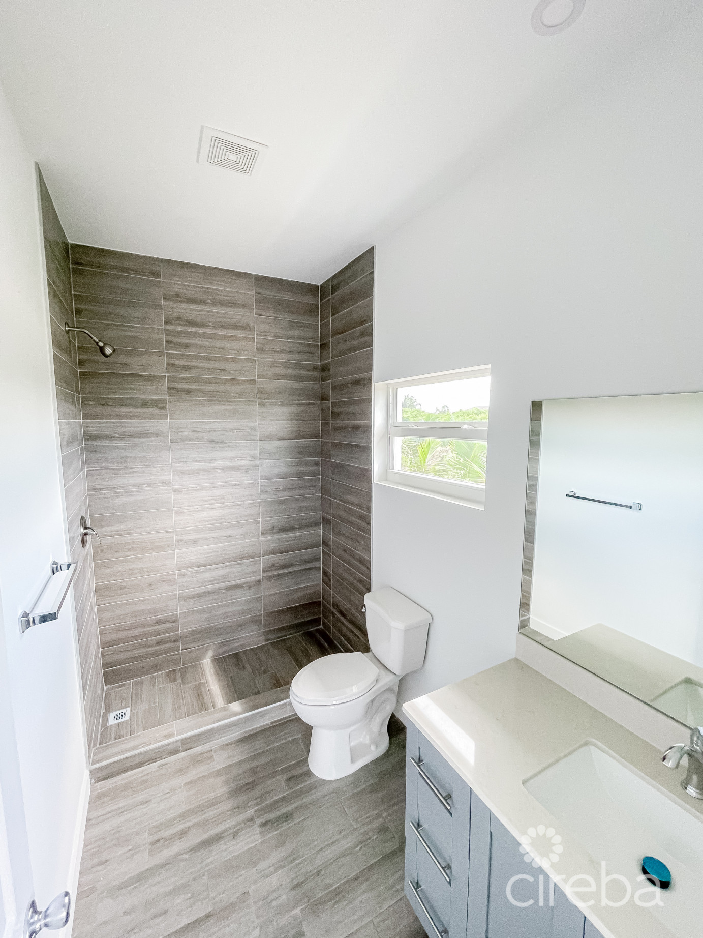 The Landing - Spotts - 2 Bed Room Plus Den -  Ground Floor Condo