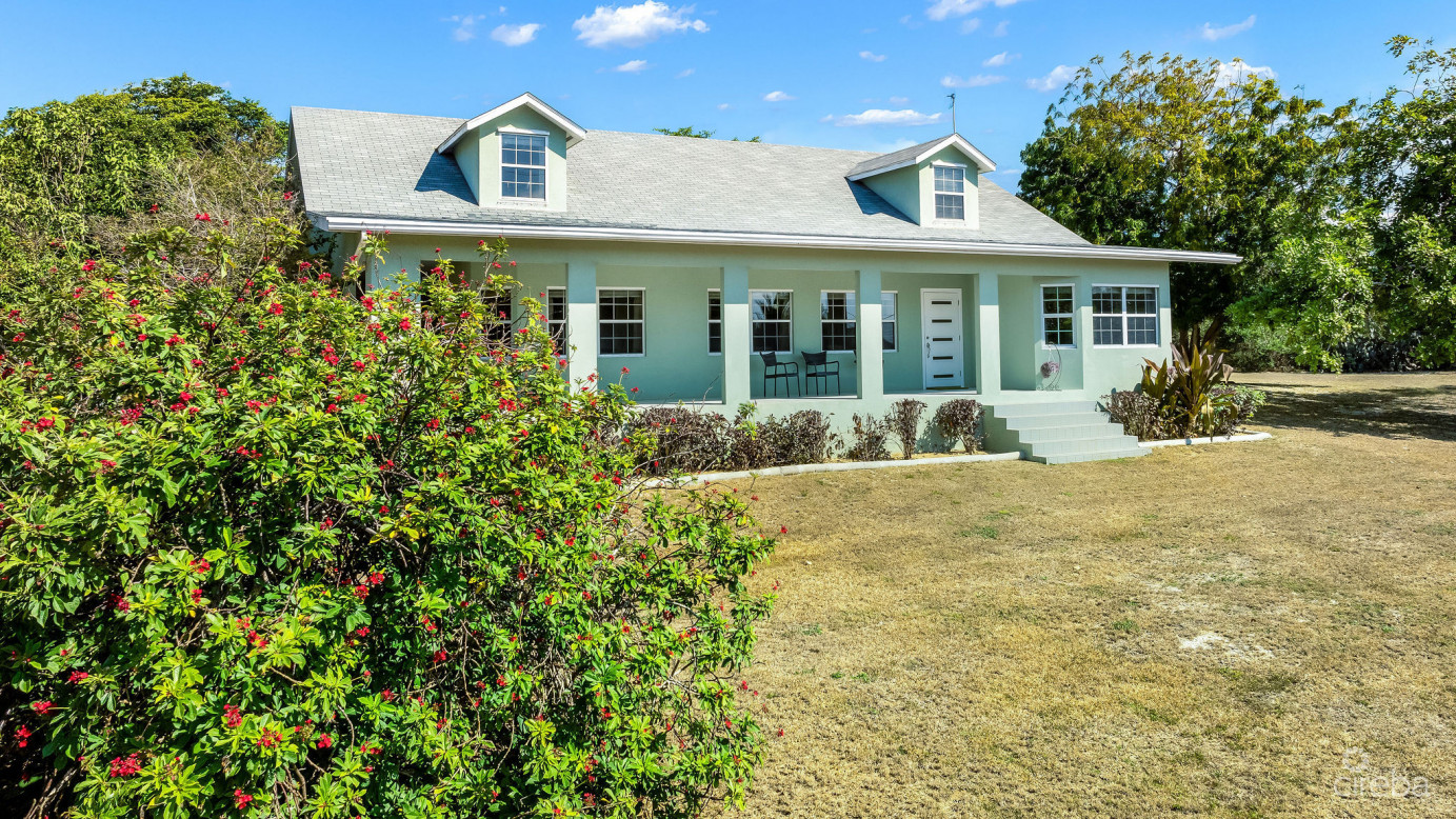 Longfellow Circle 18, Breakers Family Home