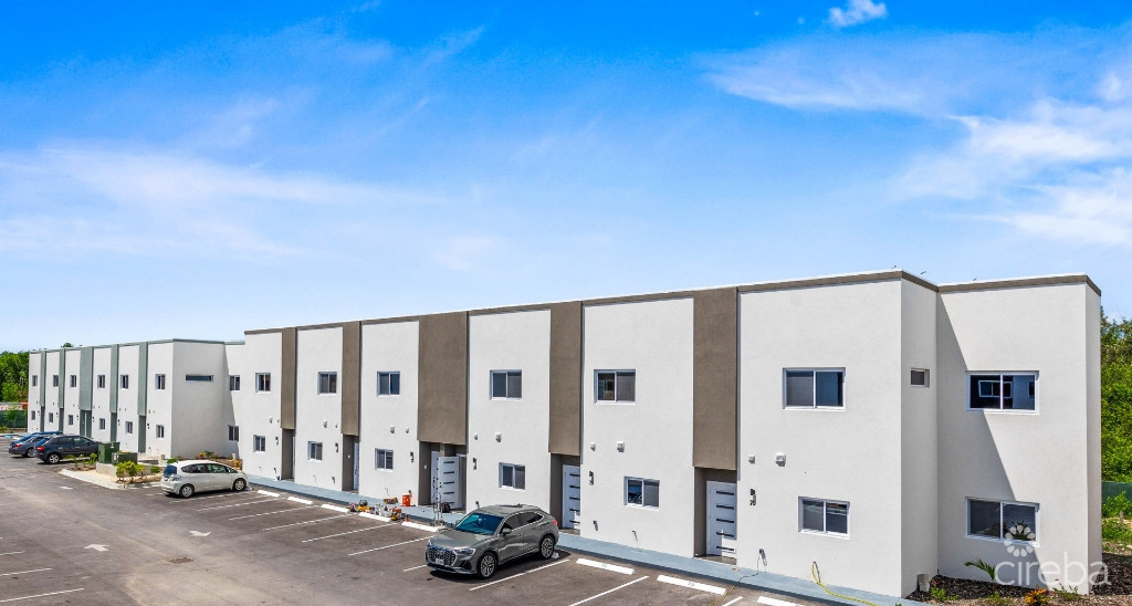 Yarl 3 Bed, 3 Bath Townhome #88 (end Unit)