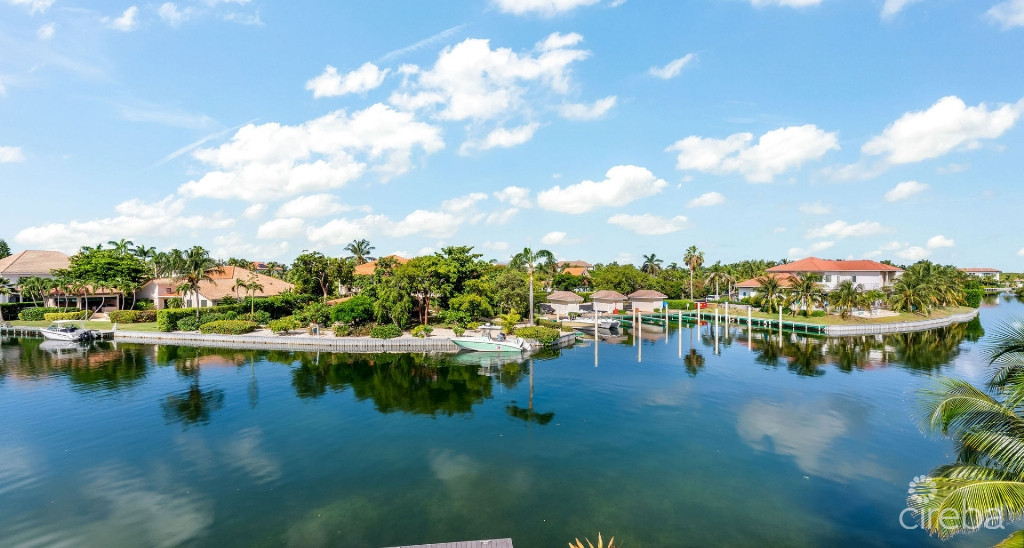 Brand New Vista Del Mar Home