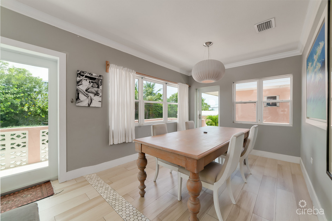 Winterhaven Beachfront 3 Bed