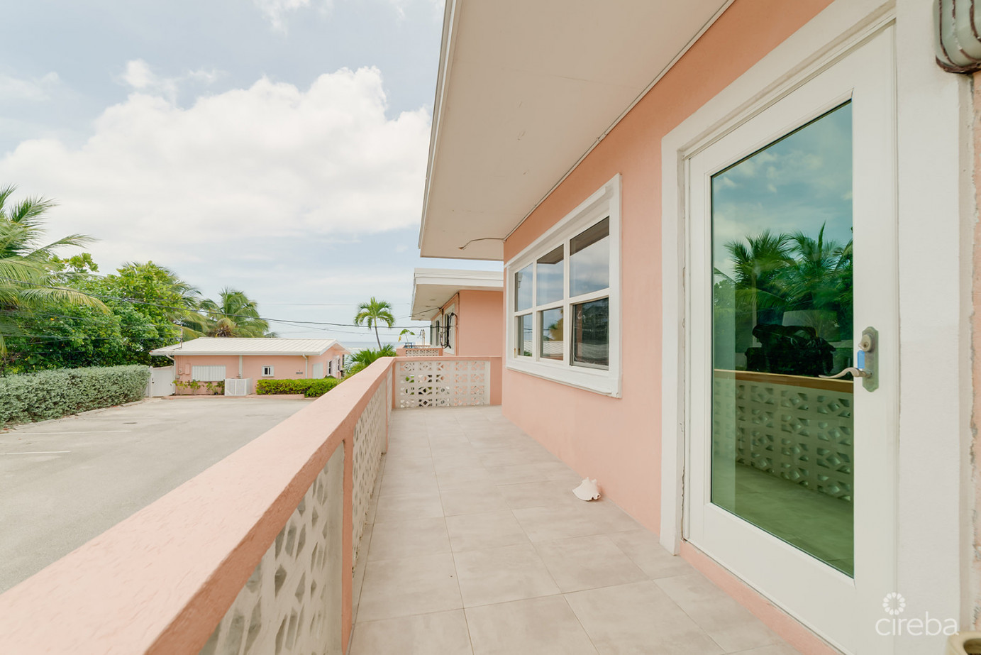 Winterhaven Beachfront 3 Bed