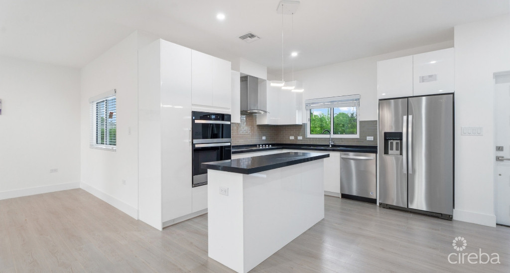 Yarl 3 Bed, 3 Bath Townhome #88 (end Unit)