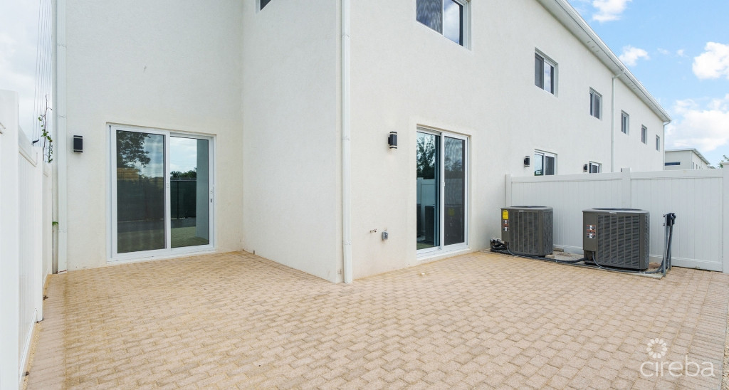 Yarl 3 Bed, 3 Bath Townhome #88 (end Unit)