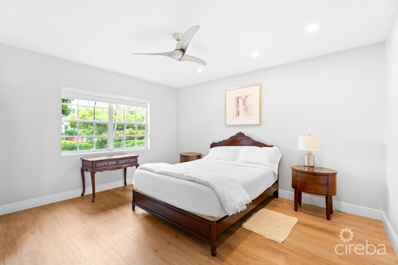 Britannia, Regents Court 613,  With Dock