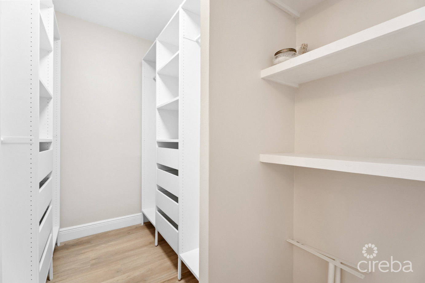 Britannia, Regents Court 613,  With Dock