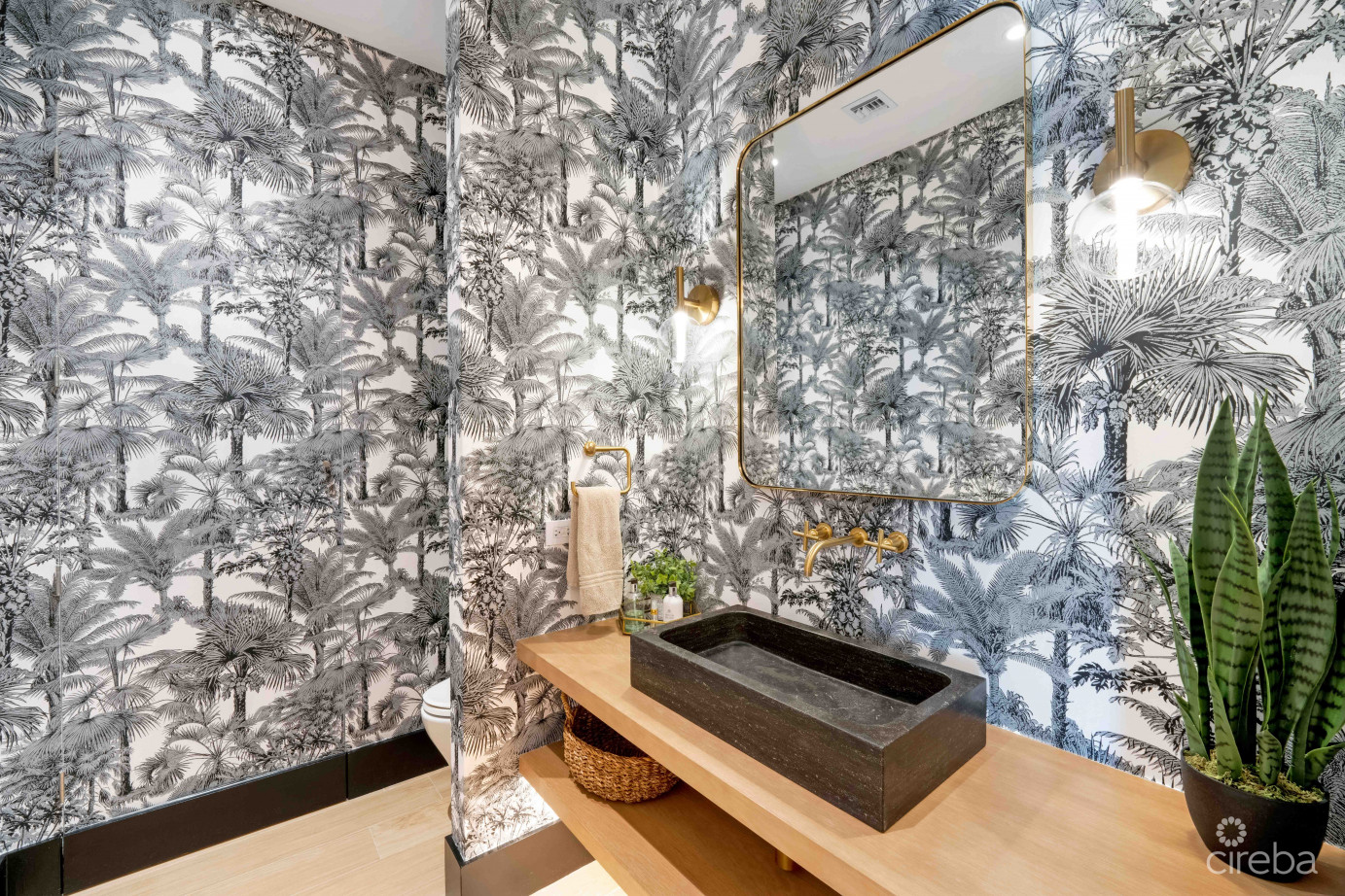 4 Bed Penthouse Seven Mile Beach Mandalay