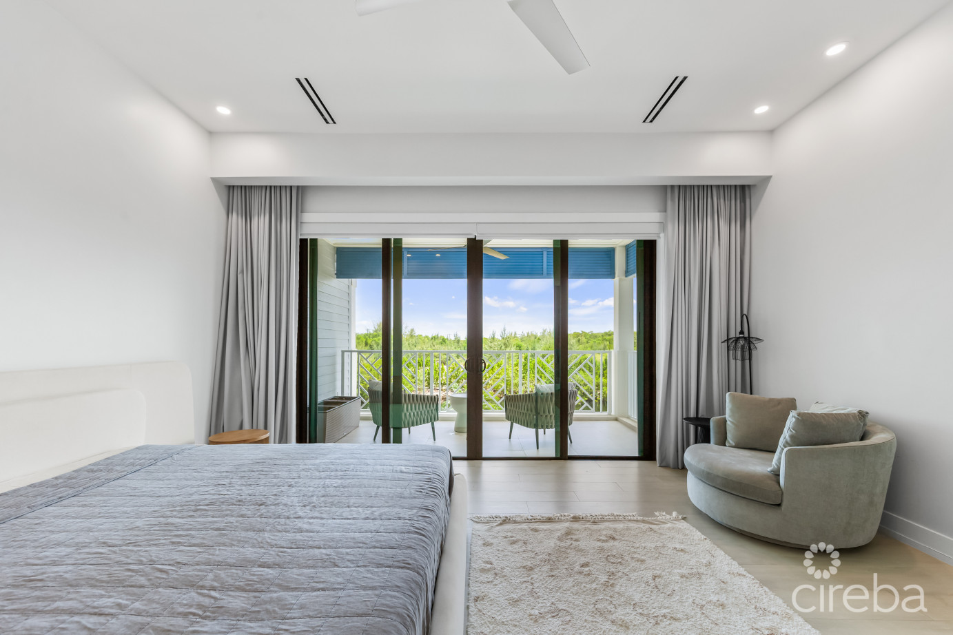 Olea 112,  Canal Front 4 Bed Duplex