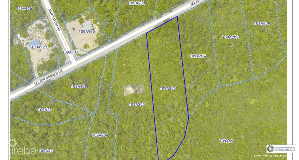 On The Bluff - Cayman Brac Land