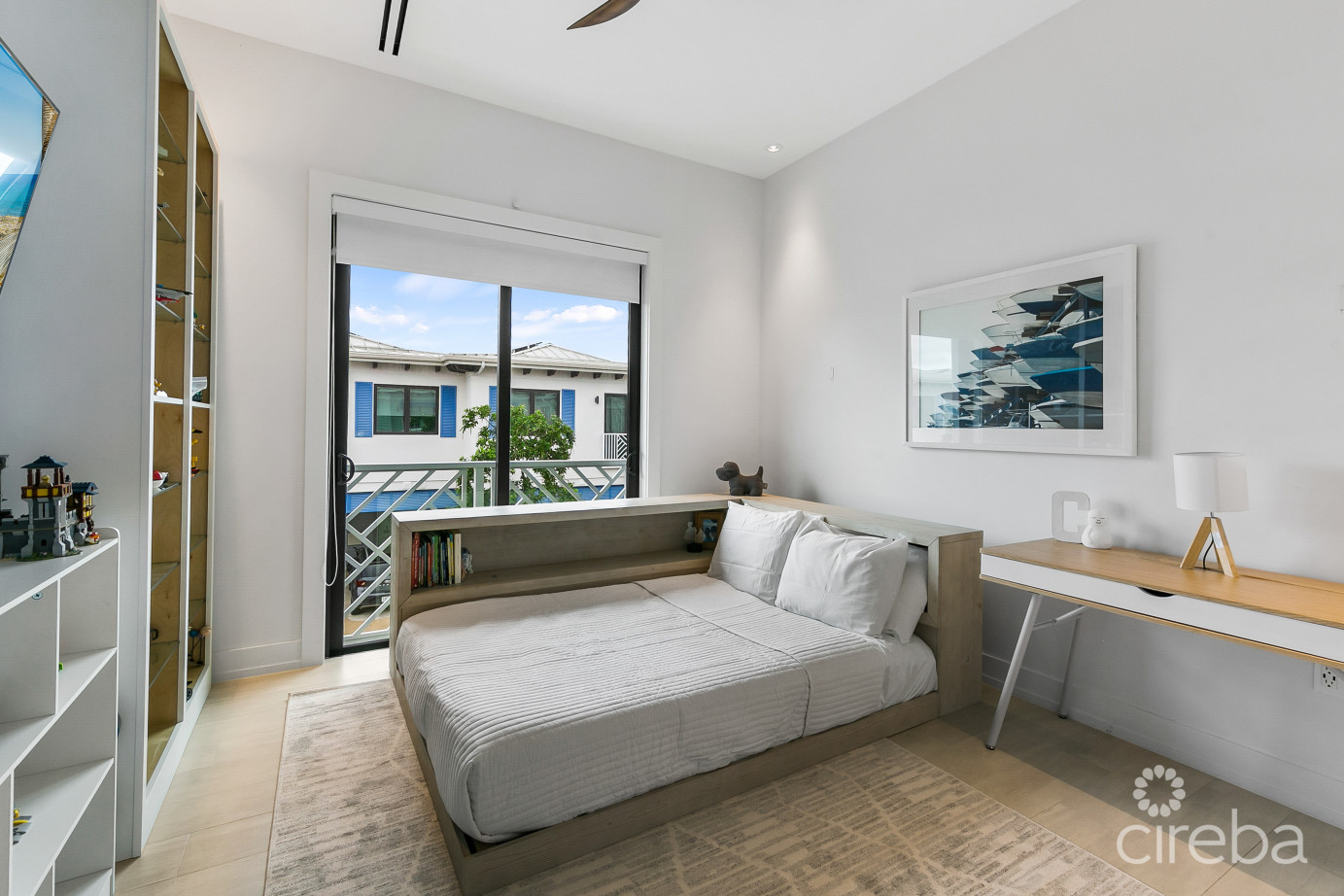 Olea 106, Canal Front 3 Bed Duplex