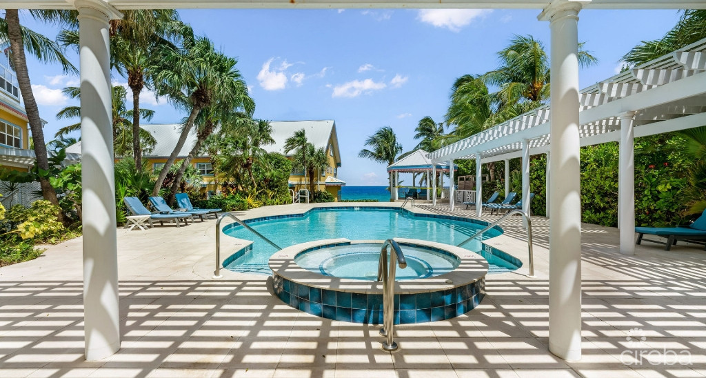 105 Coconut Bay  Upgraded End-unit Townhouse In A Quiet, Oceanfront Community