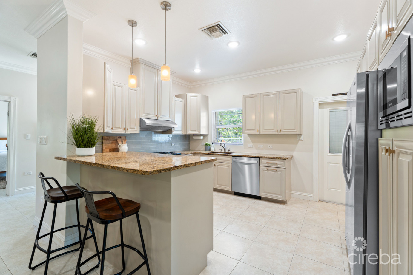 Orchid Heights 32, Midsummer Drive Home