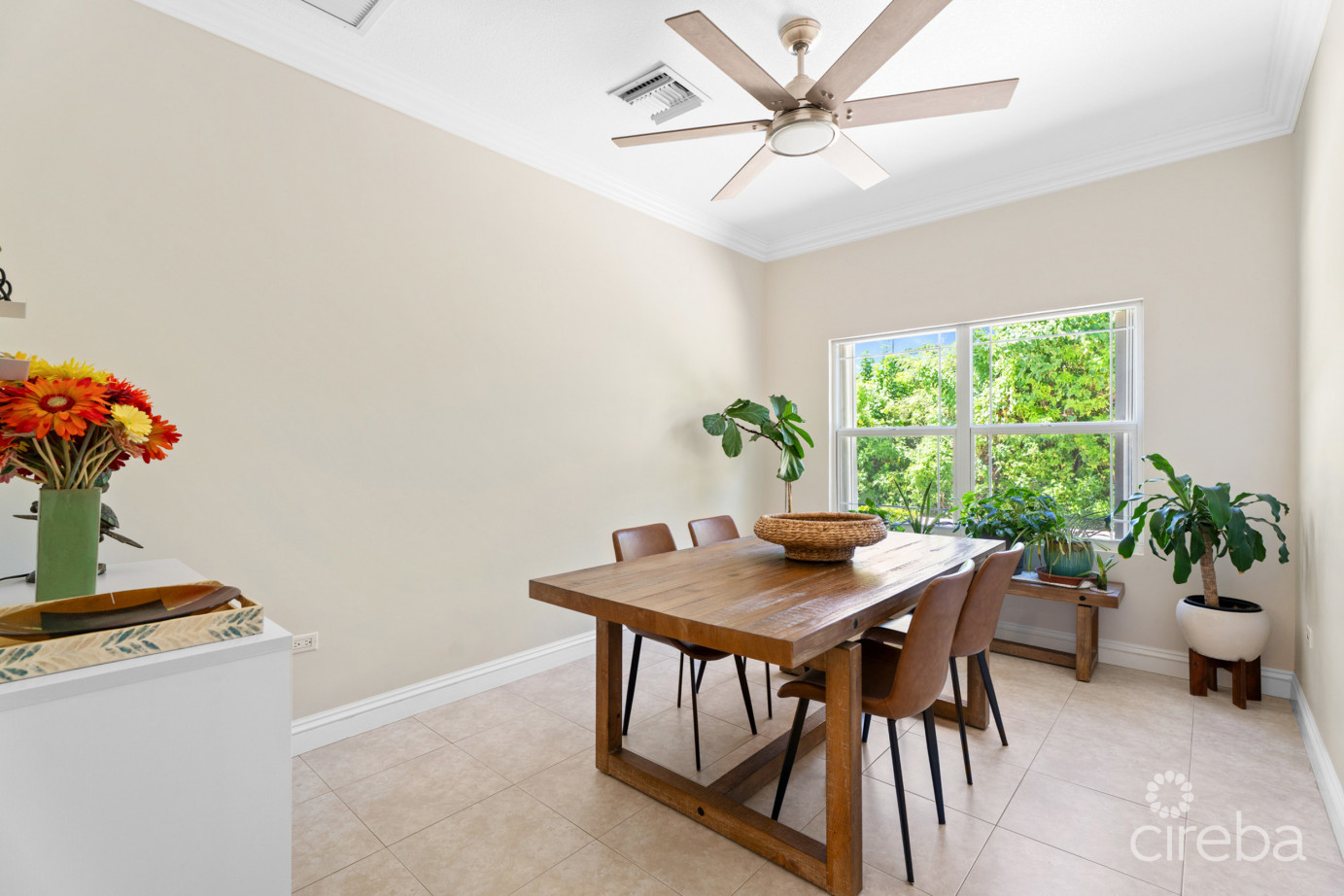 Orchid Heights 32, Midsummer Drive Home